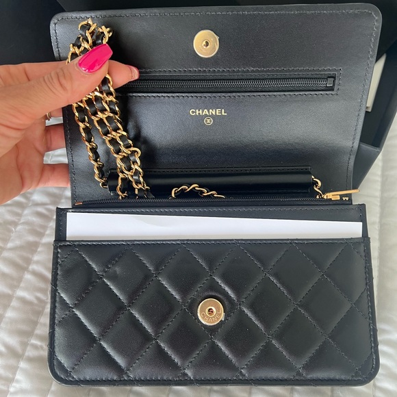 Black Chanel wallet on a chain - Picture 3 of 12
